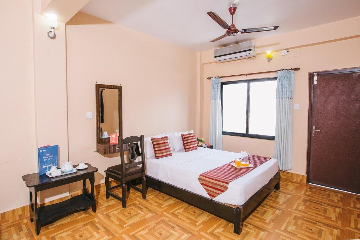 Hotel Ezen Pokhara Exteriör bild